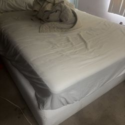 Queen Mattress And Memory Foam 
