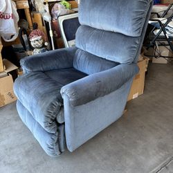 Recliner Chair In Good Condition 