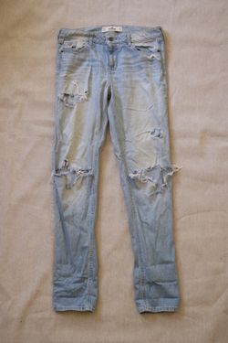 Hollister Women's Distressed Skinny Jeans Size 5R W27 L31 Light Wash Ripped
