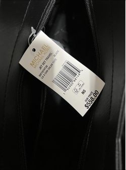  Michael Kors Jet Set NS Travel Messenger Bag Black/Black :  Clothing, Shoes & Jewelry