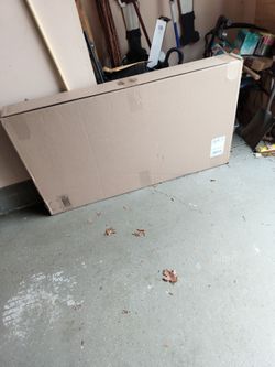 BRAND NEW PUPPY GATE
