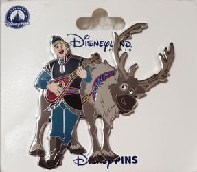 Disneyland Paris World of Frozen Kristoff & Sven pin