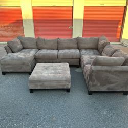 Comfy Nice Gray Suede Sectional couch With Ottoman 🔥🔥