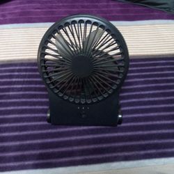 Mini Battery-Powered Desktop Fan 