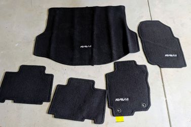 Toyota RAV4 2013 Carpet Floor Mats Set (New)