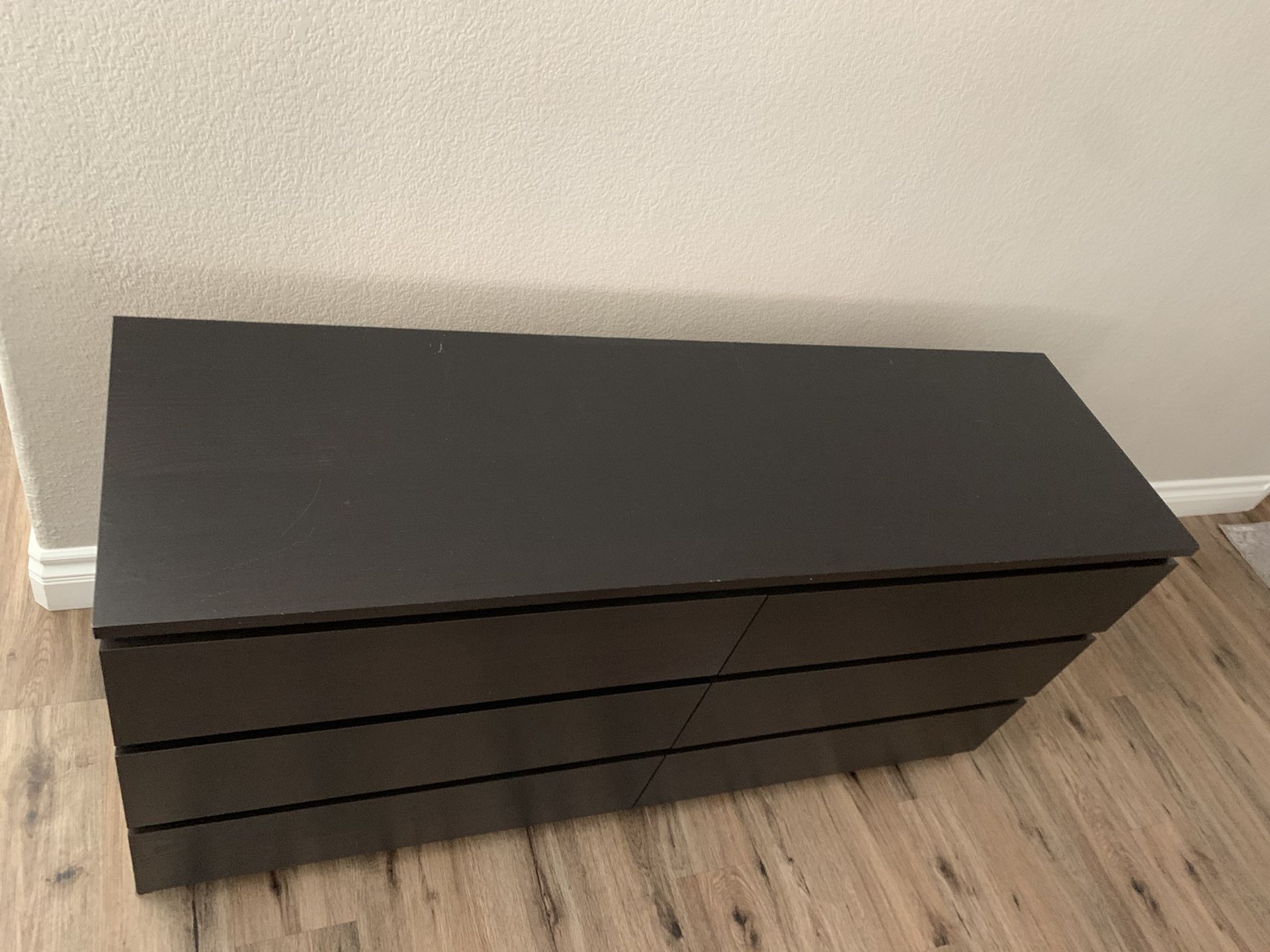 Ikea MALM 6Drawer Dresser (black) for Sale in Henderson, NV OfferUp
