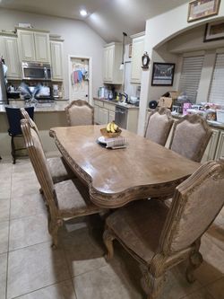 ORNATE 7-PIECE DINING SET
