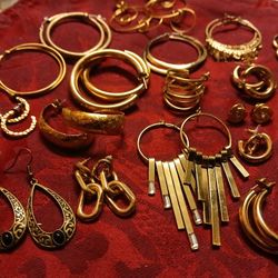 Earring  Lot 