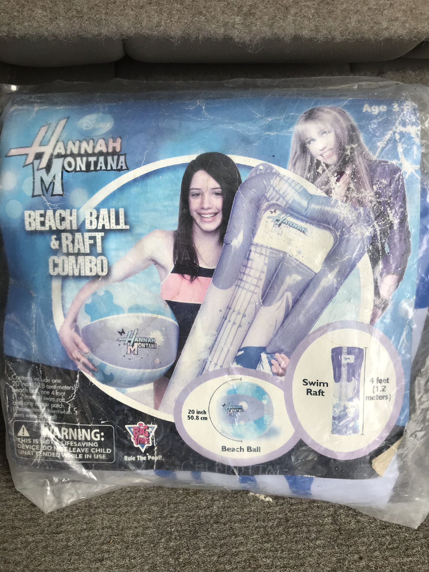 Hannah Montana- Miley cyrus inflatables pool air mattress and beach ball