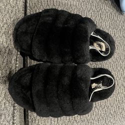 Women’s UGG Slippers 