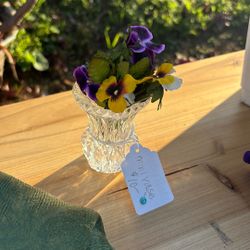 MINI VASE WITH PANSIES
