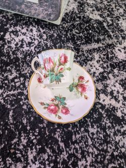 Tea cup and butter plate