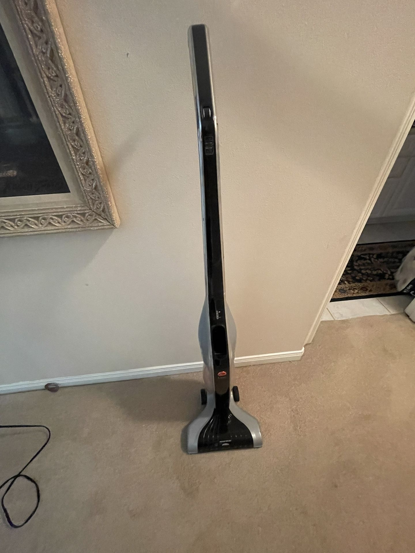 Hoover Cordless Vacuum Cleaner 