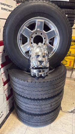 8 lug rim chevy or ram