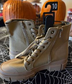 Tan Canvas Lace-Up Combat Boots