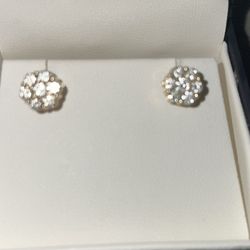 Diamond Cluster 1.25k Yellow Gold Earrings VS2