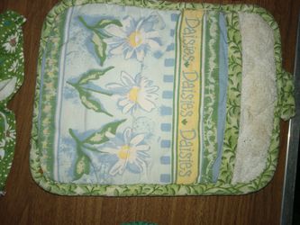 Pot Holders  , Lace , And Bread Basket Cover (Please See My Other Items Listed) Thumbnail