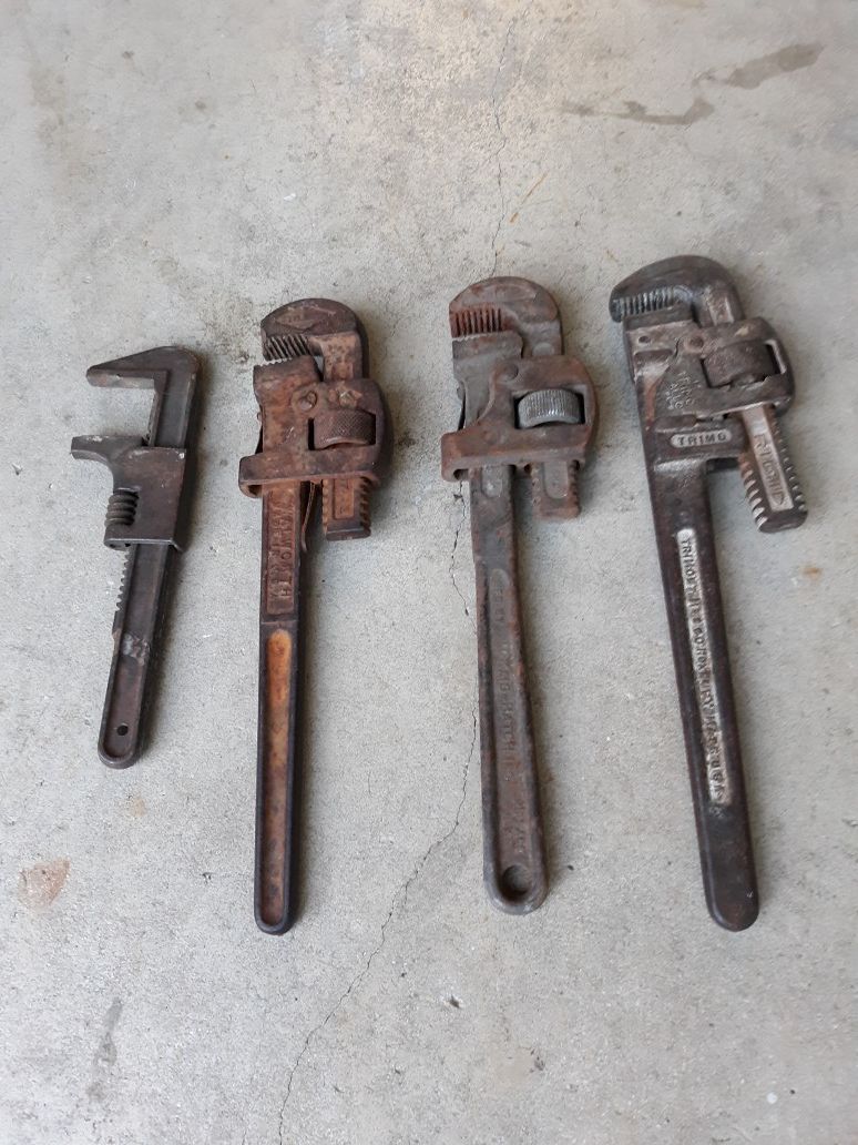 Set- Pipe Wrenches