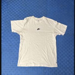 Nike Loose Fit Tee Mens Med White