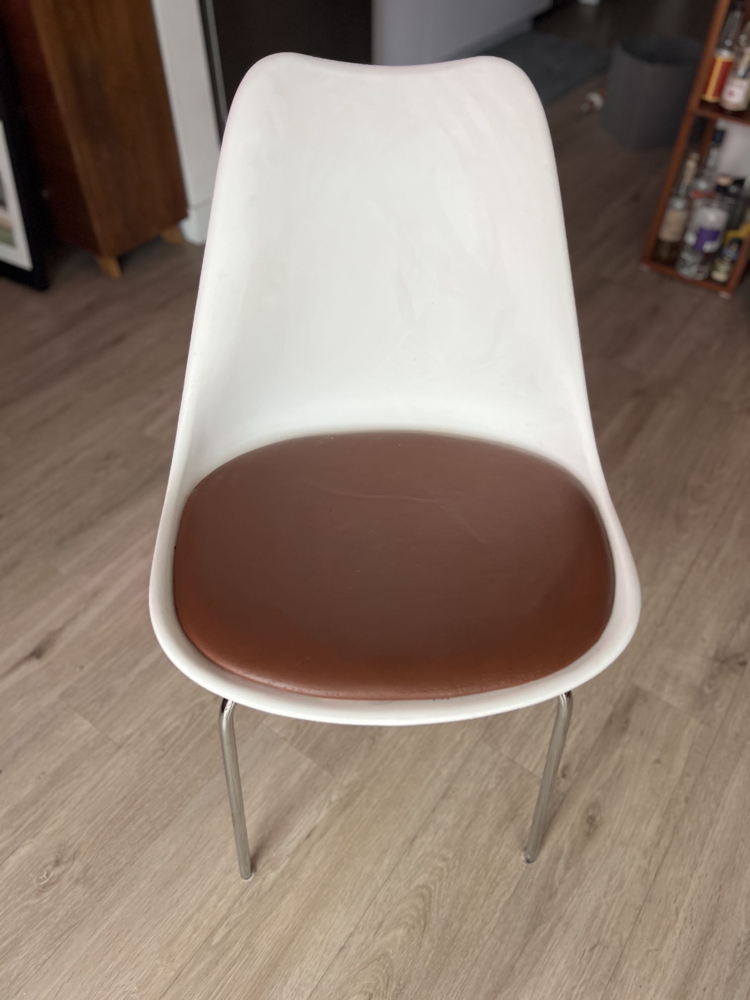 Vintage Mid Century Modern Molded Plastic Chair