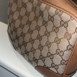 Gucci  purse 