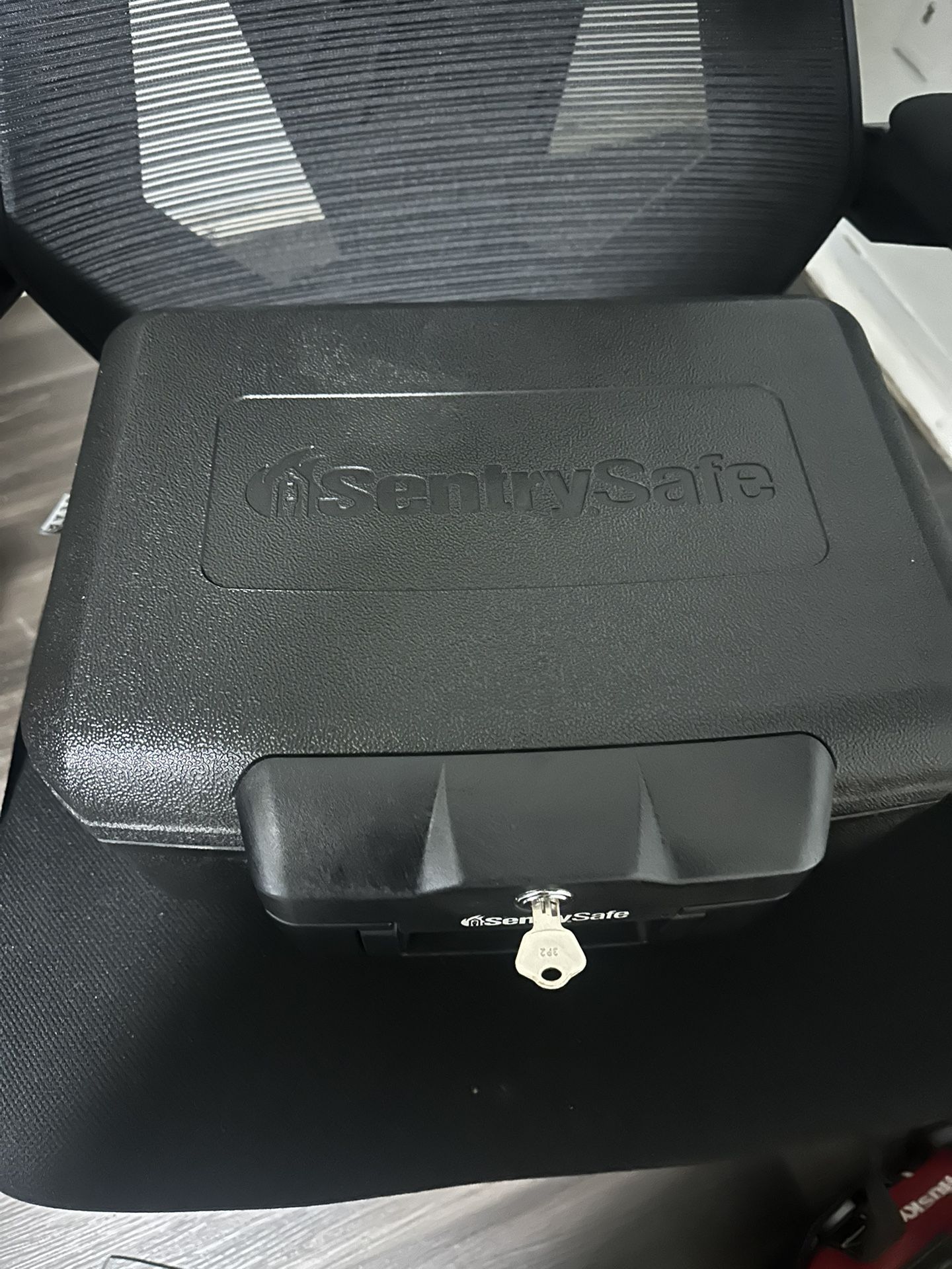 Sentry Safe Lockbox 