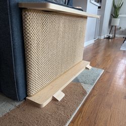 Viral Cat-E-Corner sofa end table and scratching post