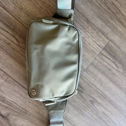 Lululemon Belt Bag 2L