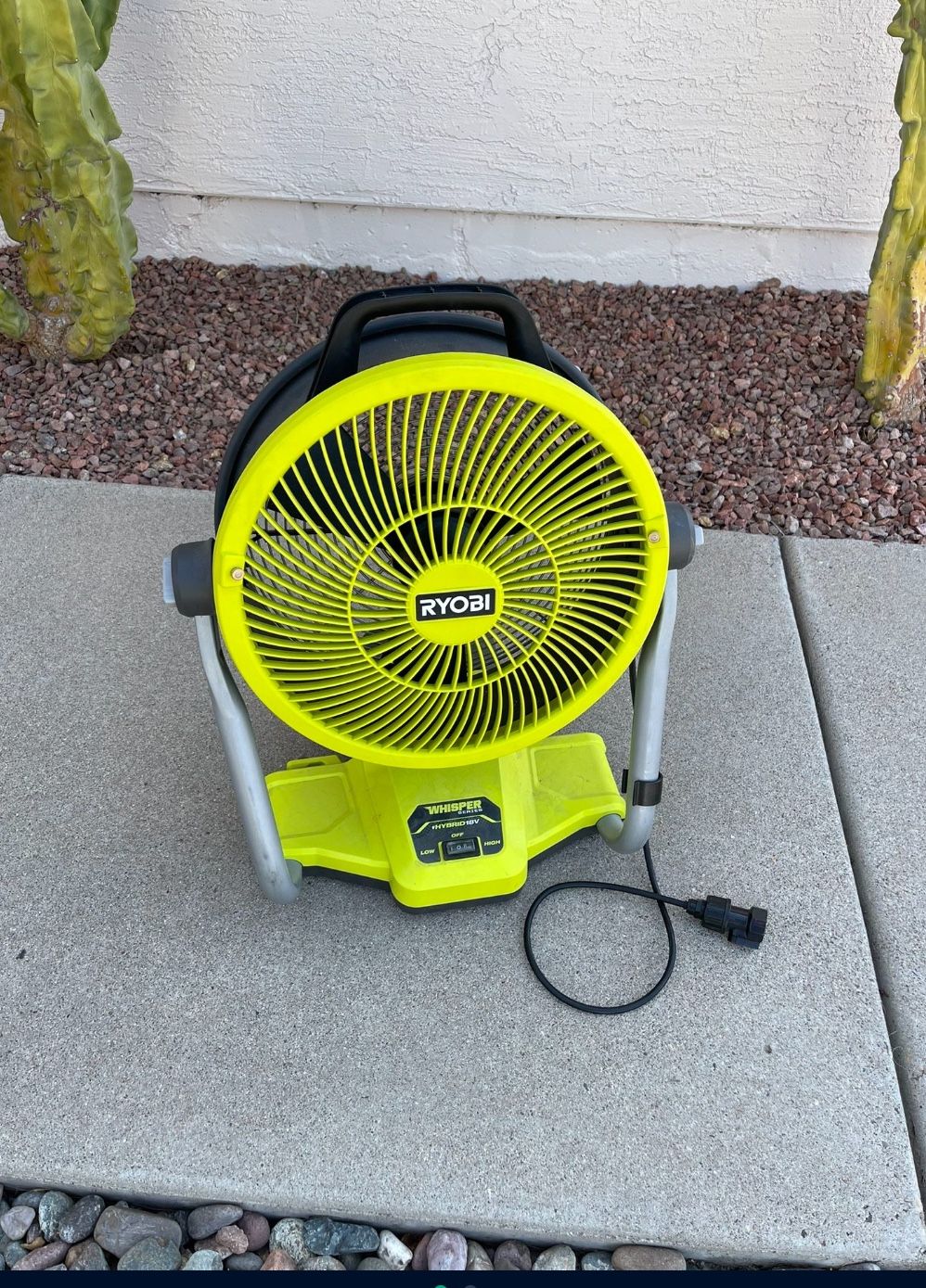 RYOBI ONE+ 18V Cordless Hybrid WHISPER SERIES 12 Misting Air
