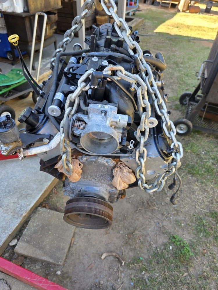 5.3 Chevy 01 Ls Engine