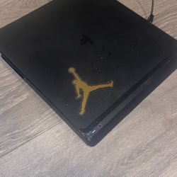 Ps4 Used Works 100% Fine Just Has Cracks 
