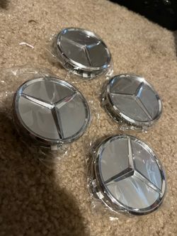 Mercades hub caps plastic and metal