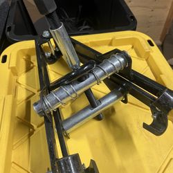 Spring Compressor