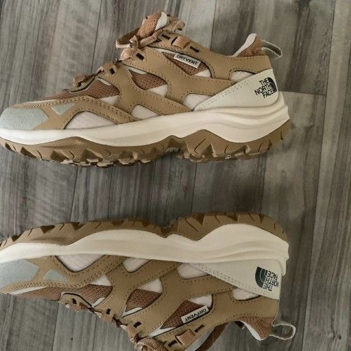 The North Face Hedgehog 3 Waterproof Hiking Shoes - Women's Size 10