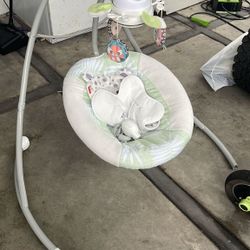 Best Selling Baby Swing Fisher-Price Snow Leopard