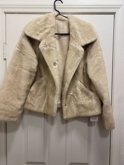 Zesica Faux Fur Coat