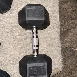Dumbbell 