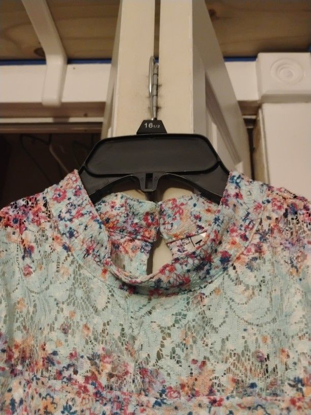 Girl's Dresses Sizes 16 1/2 And 14/16 $20.00 Or Best Offer 