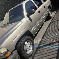 2003 Chevrolet Suburban