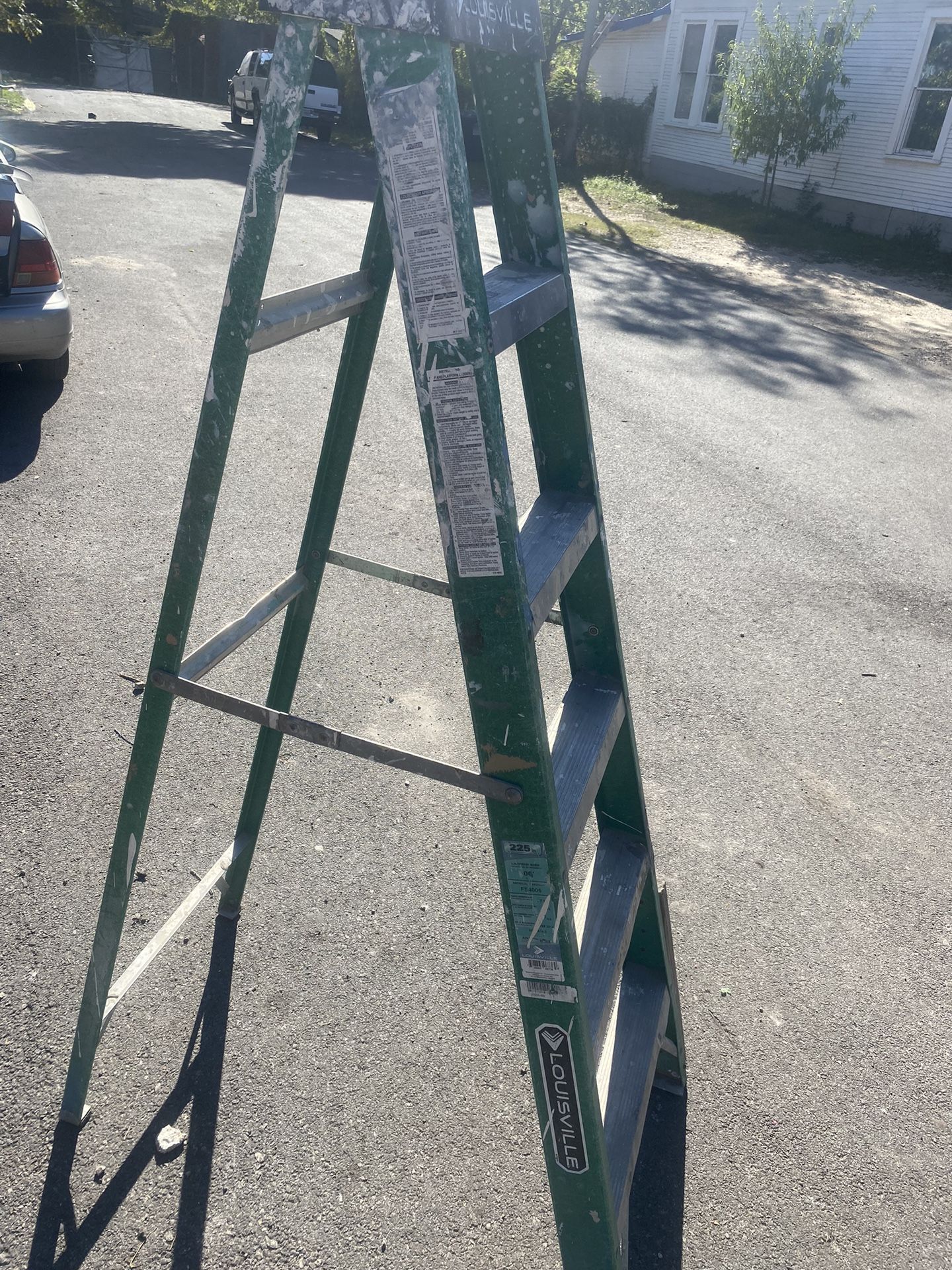 Louisville Fiberglass Ladder 7ft
