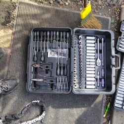Car Tools Brand New 302 Piece Pittsburgh 