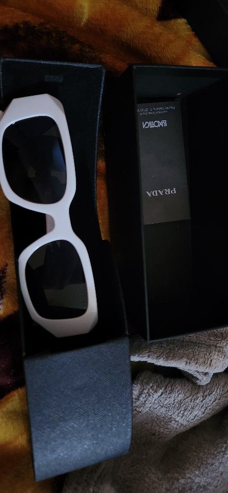 Prada  17WSF SUNGLASSES