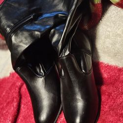 Brand New Black Boots Size 8