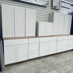 Kitchen Cabinets 