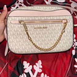 Micheal kors Light Pink Bag 