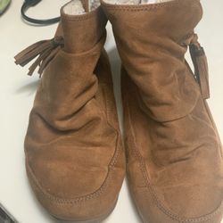 8.5 Boots