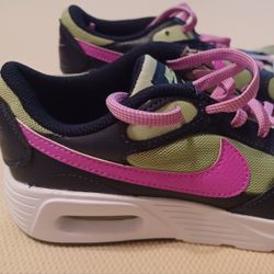 Nike Air Max Size 5Y $40