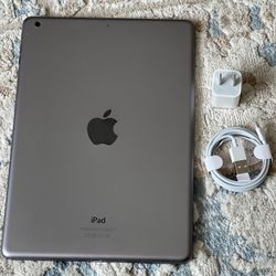 iPad Air 1 , iCloud Unlocked,   Wi-Fi  Internet Access  , Excellent Condition Like New