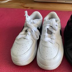 tenis nike sizes blancos 10C negros 11C