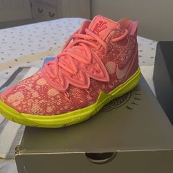 basketball shoes